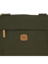 Kleine erweiterbare Schultertasche aus recyceltem Stoff | Bric's Milano